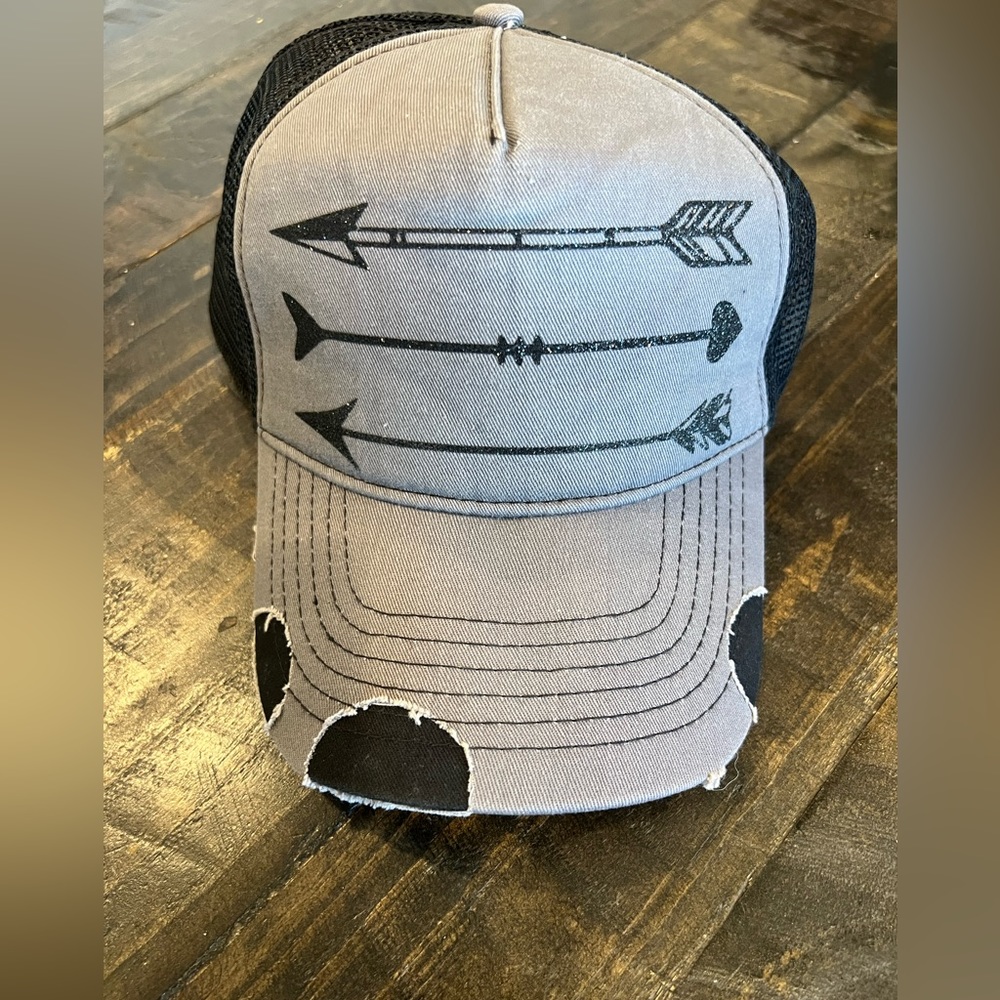 Distressed Trucker hat with Arrows